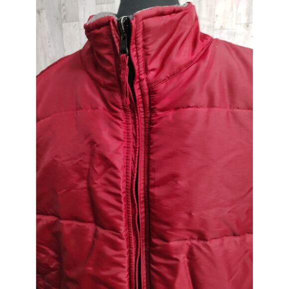 Trader Bay Men's reversible Puffer style Vest in Red and Gray 4 pocket Large - Picture 5 of 11